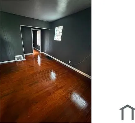 3 bed, $1,400 — Photo 3