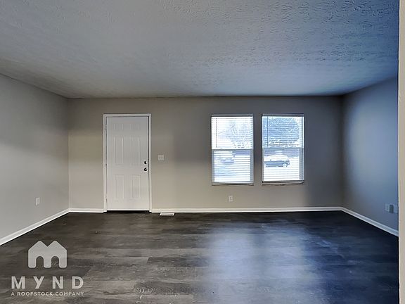 4th image of 4029 Forest Edge Dr