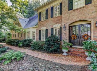165 Marsh Glen Point, Sandy Springs, GA 30328