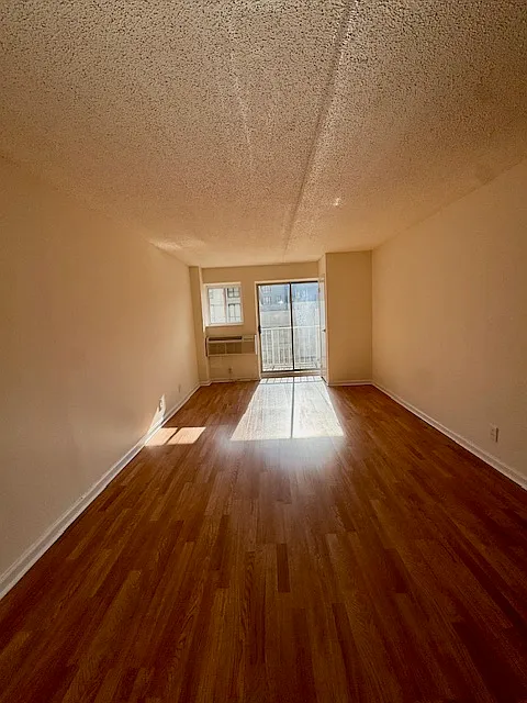 Building Photo - 2955 Shell Rd #3J