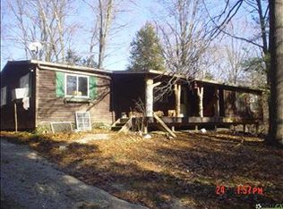 6044 Christianburg Rd, Columbus, IN 47201