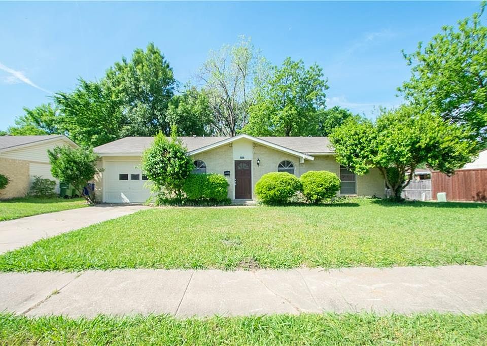 1st image of 3805 Cambridge Dr