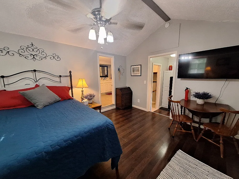 Studio, $1,395 — Photo 2