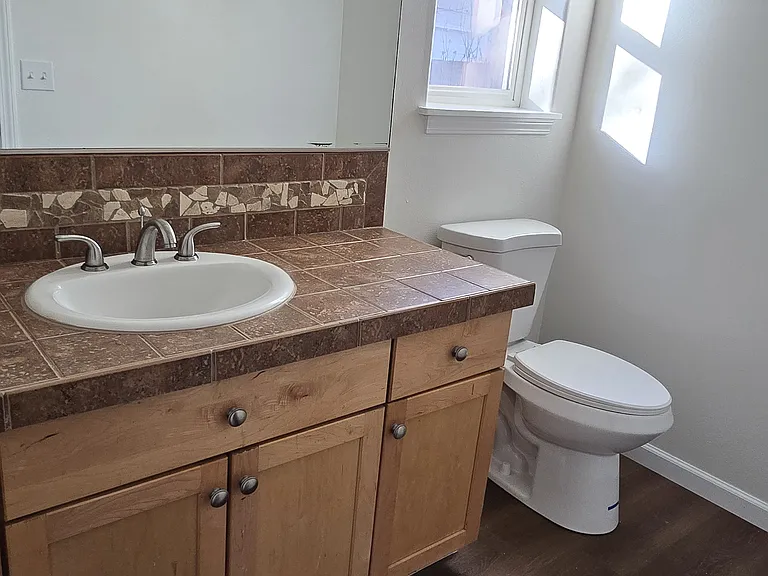1159 SE 148th Ave — Photo 6