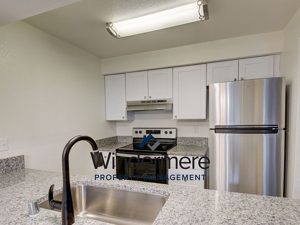 1st image of 141 SW 6th Ave APT C2