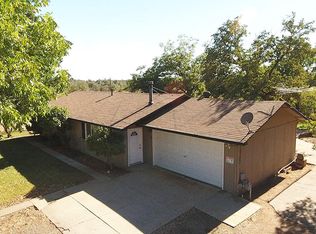 11278 Quartz Hill Rd, Redding, CA 96003