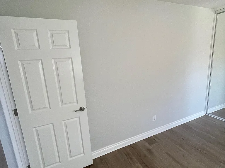 4747 Hamilton St #20 — Photo 10