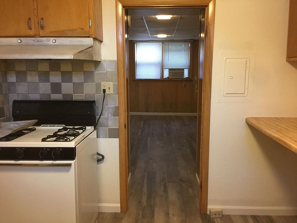 314 N. Clinton #1B, 1BA/1BA