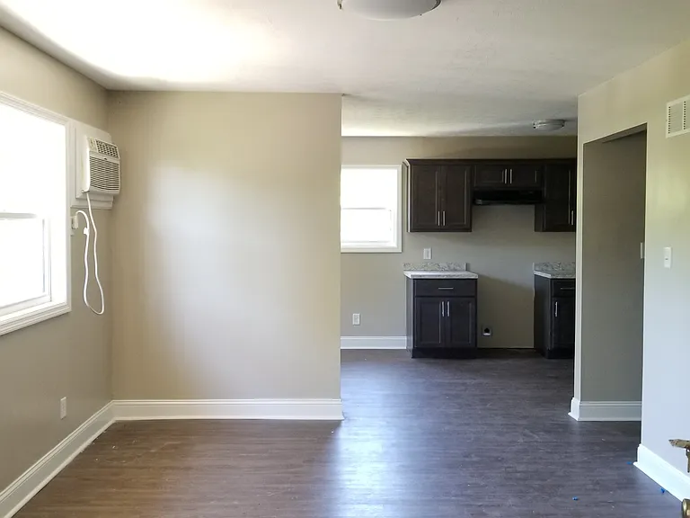 405 Norwood Dr #11 — Photo 1