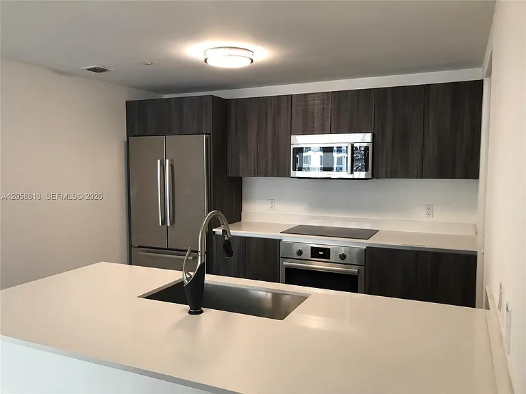 488 NE 18th St #3910 — Photo 6
