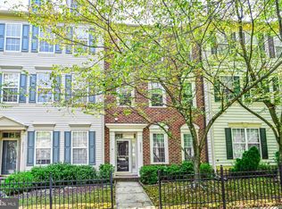 20330 Charter Oak Dr, Ashburn, VA 20147