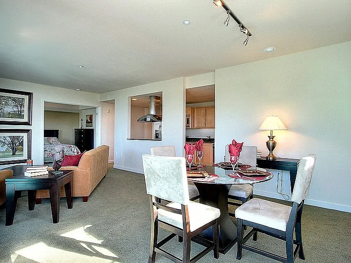 4739 44th Ave SW #201 — Photo 4