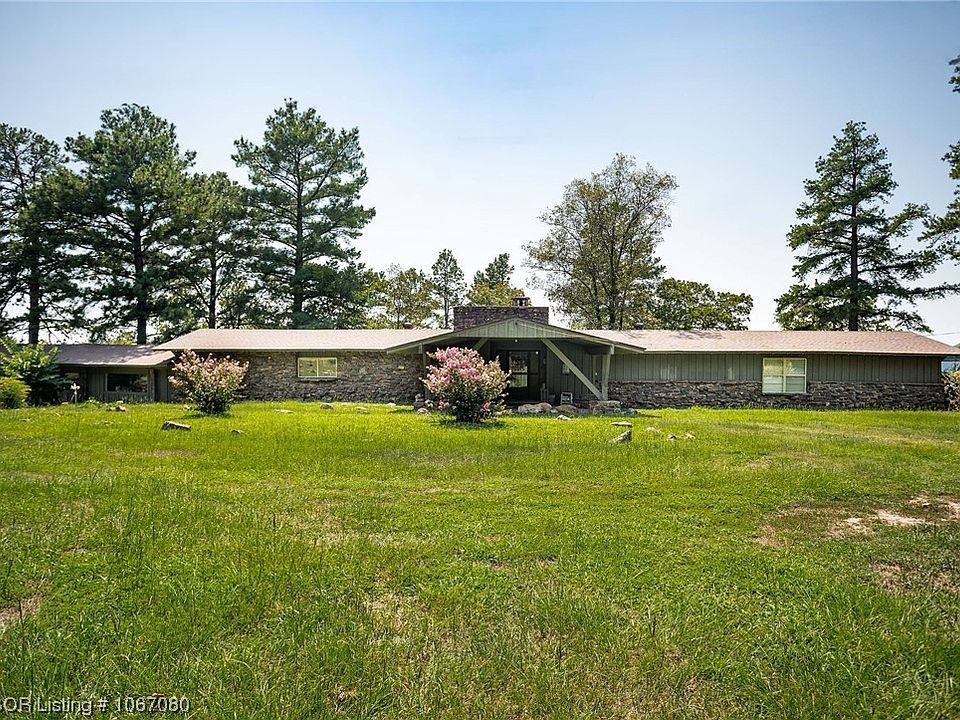 1st image of 3221 Eagle Heights Dr
