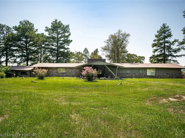 3221 Eagle Heights Dr, Ozark, AR 72949