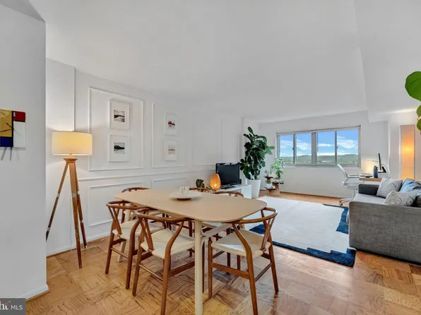 5340 Holmes Run Pkwy Unit 802, Alexandria, VA 22304