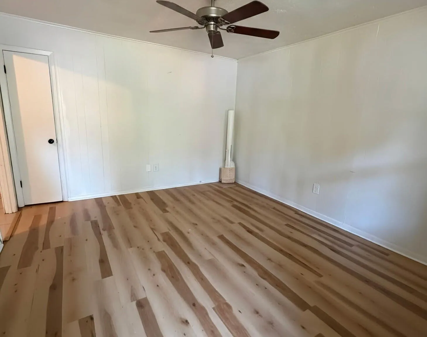 2 bed, 1.0 bath, 906 sqft, $950 — Photo 3