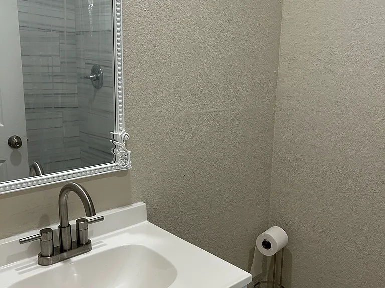 3256 W South St — Photo 8