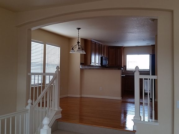 Dining/Kitchen