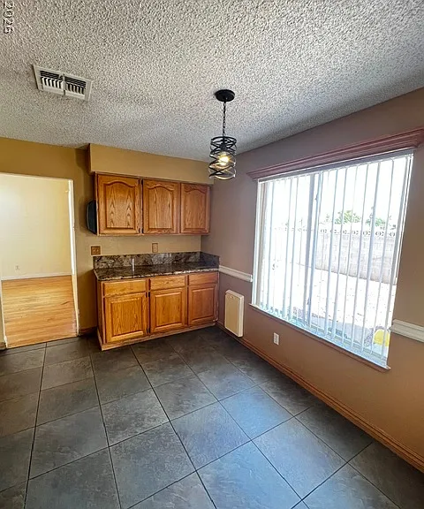 1910 Guinn Dr — Photo 6