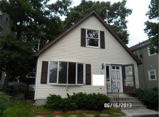41 Wealth Ave, Providence, RI 02908