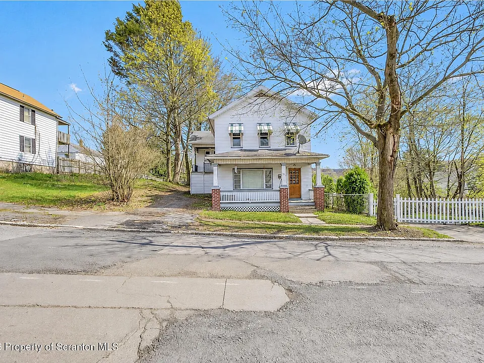 1019 S Webster Ave