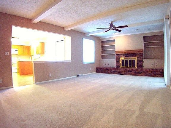 3rd image of 13823 Marinda Cir
