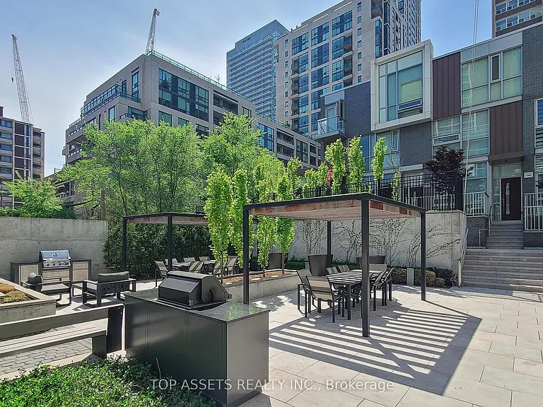 101 Erskine Ave #Townhouse 10 — Photo 47