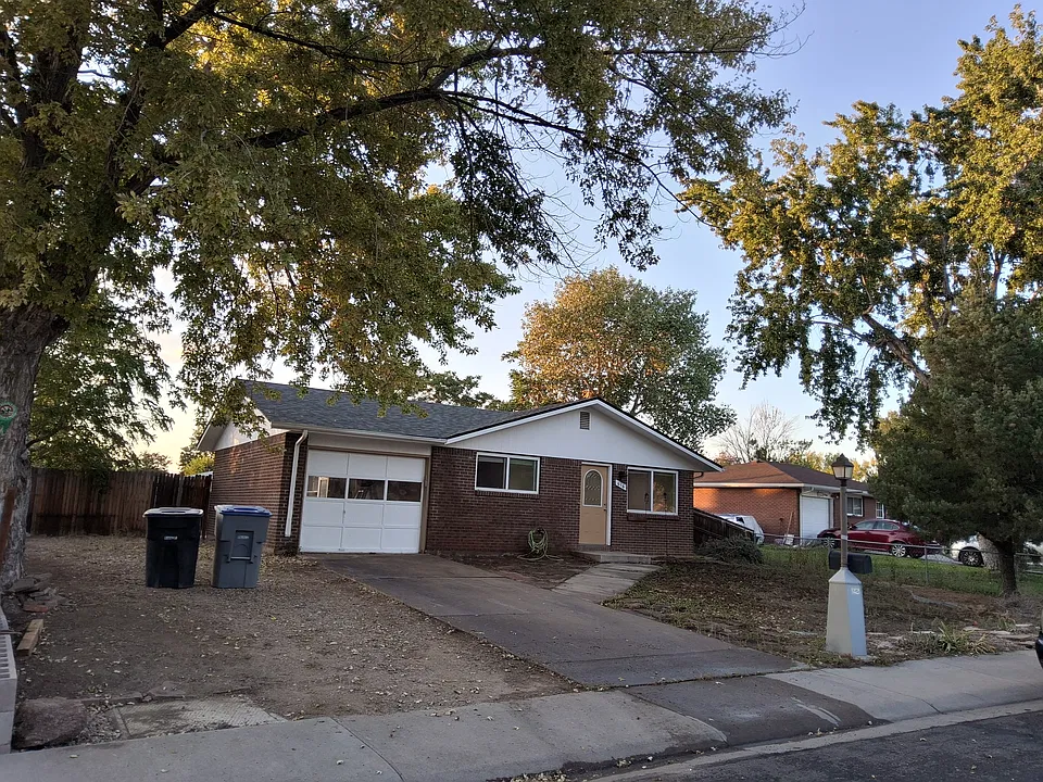616 Goss Dr