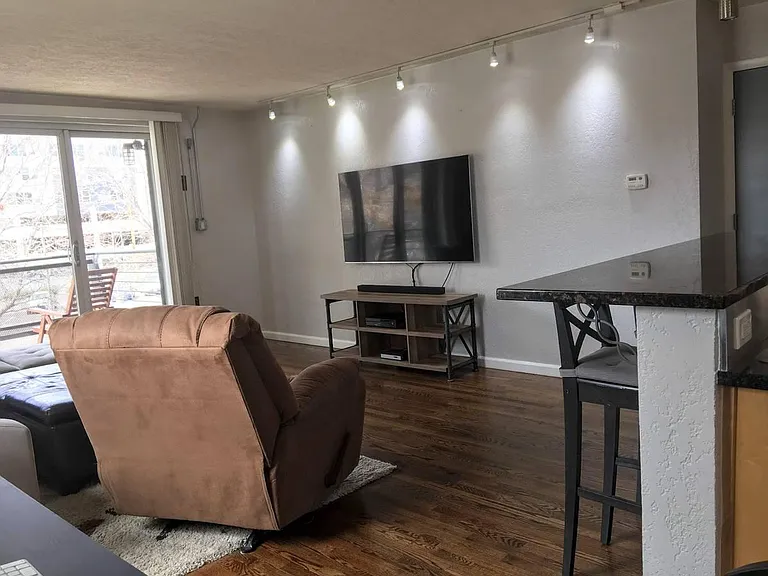 1336 N Logan St #302 — Photo 6