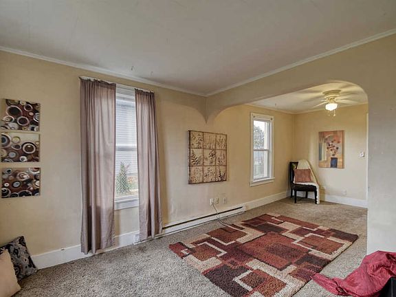 2nd image of 2809 E Marshall Ave