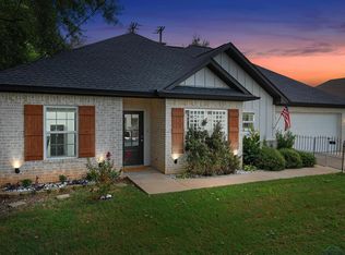 3817 Killingsworth Cir, Longview, TX 75604