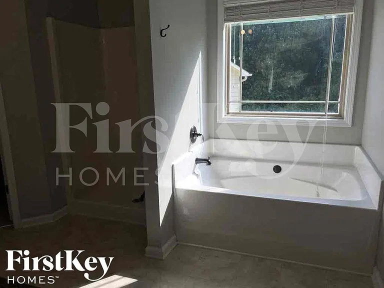 2126 Villa Spring Ter — Photo 14