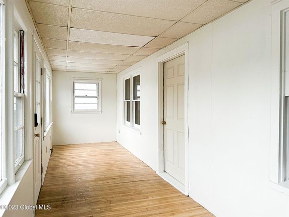 2nd image of 28 N Reservoir St