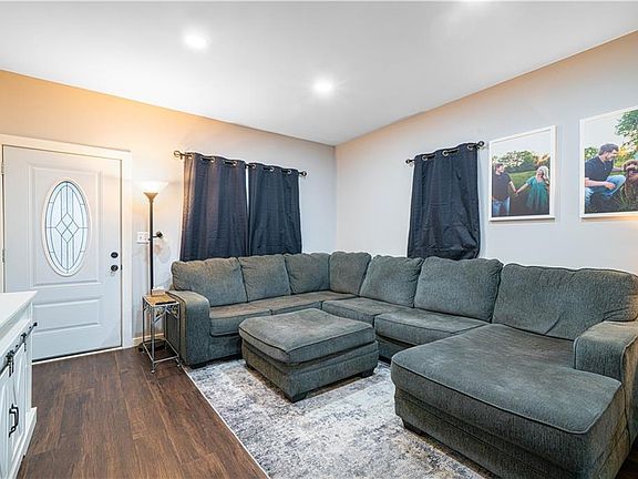 4th image of 3312 Monterey St