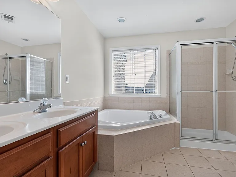 2347 Battery Hill Cir — Photo 19