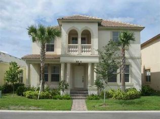 8205 Calterra Dr, Palm Beach Gardens, FL 33418