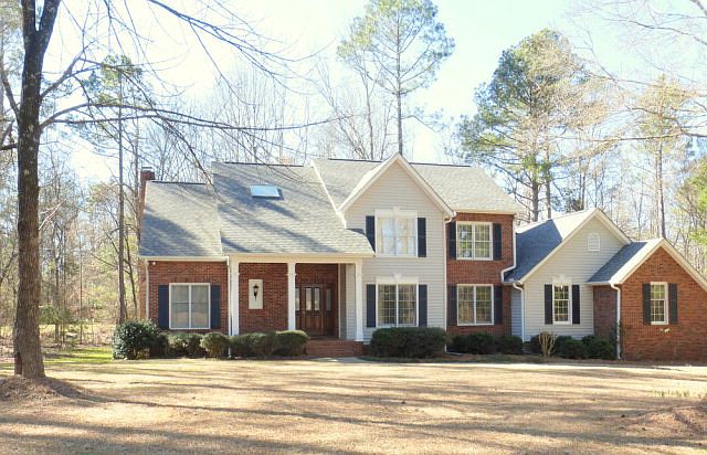 1st image of 201 Plantation Dr