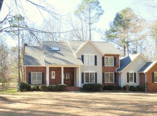 201 Plantation Dr, Greenwood, SC 29649