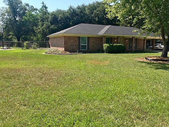 2nd image of 302 Lakewood Dr