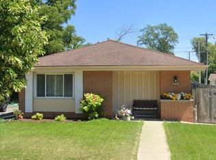 4680 S 46th St, Greenfield, WI 53220