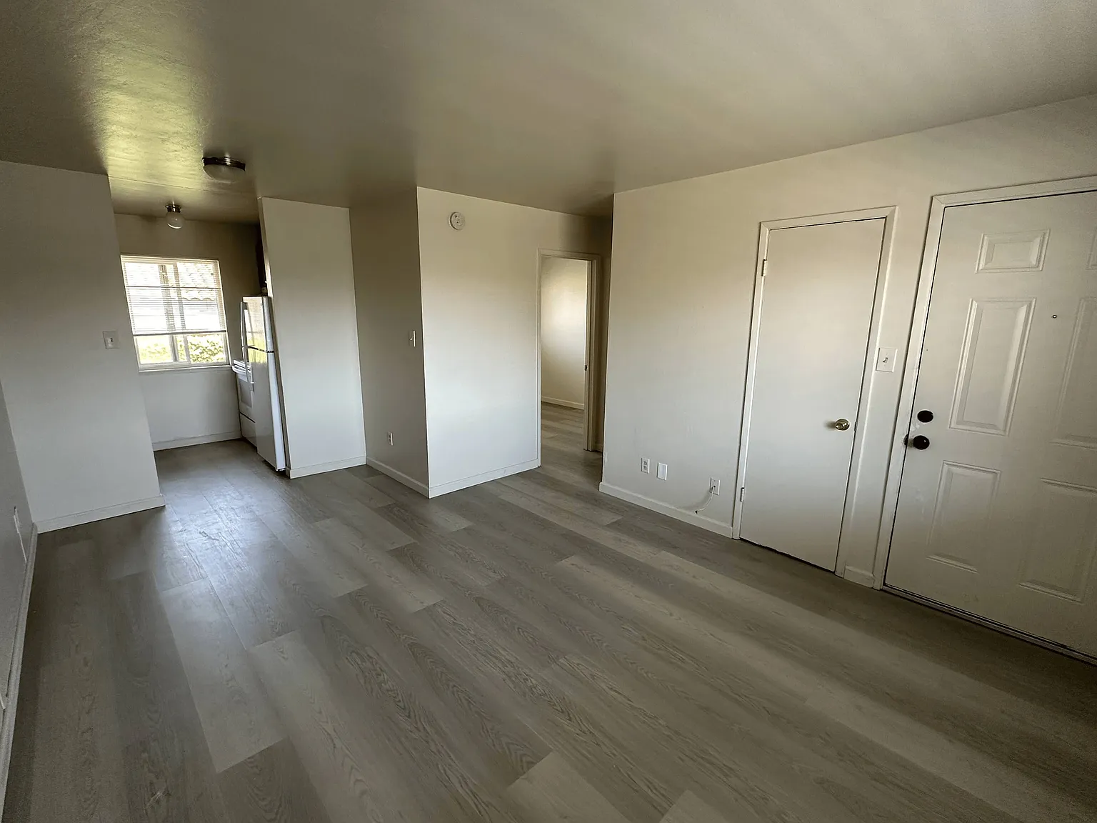 1 bed, 450 sqft, $1,890 — Photo 1