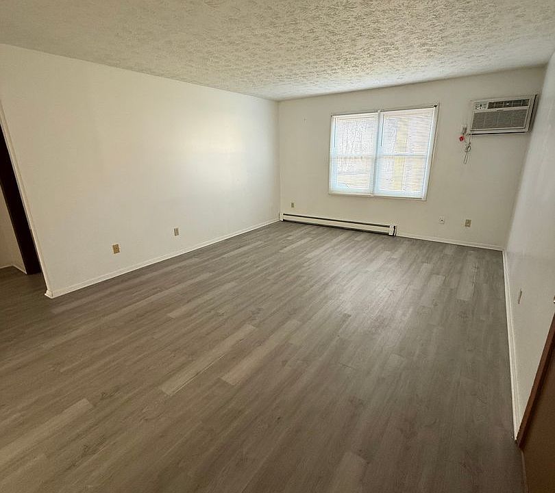 1st image of 5008 West Blvd