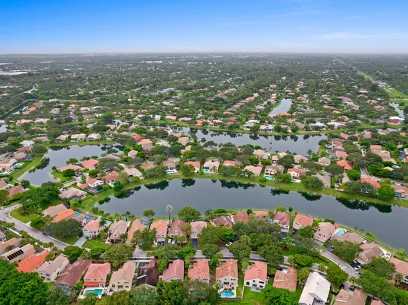 6710 NW 75th Place, Parkland, FL 33067