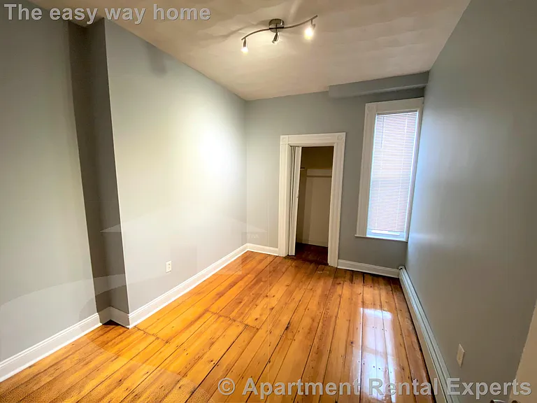 223 Broadway #8 — Photo 2