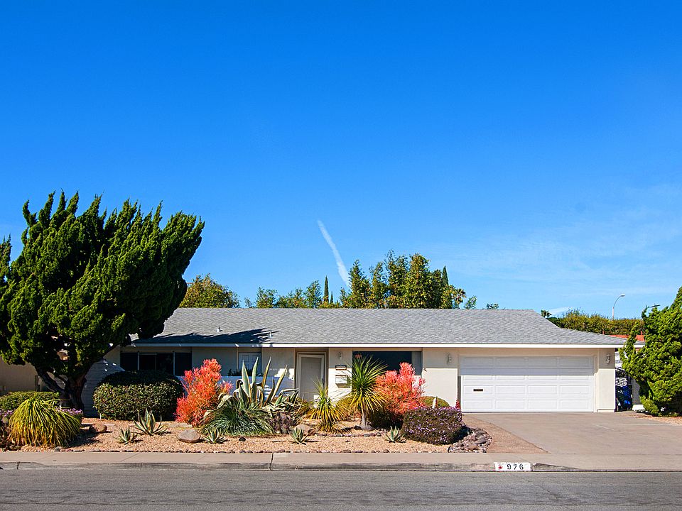 1st image of 976 La Tierra Dr