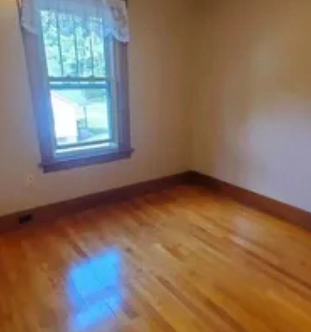 126 Lincoln Ave — Photo 4