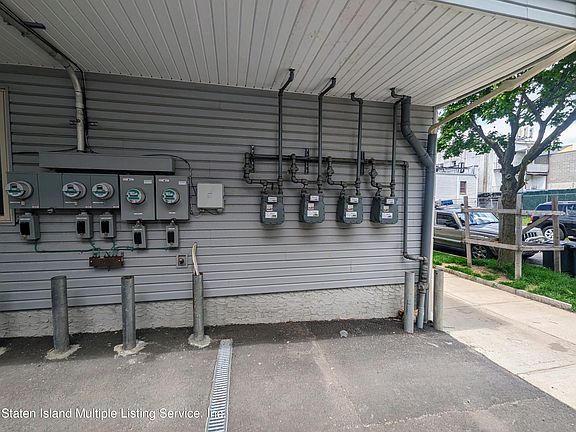 5th image of 16 Burnside Ave