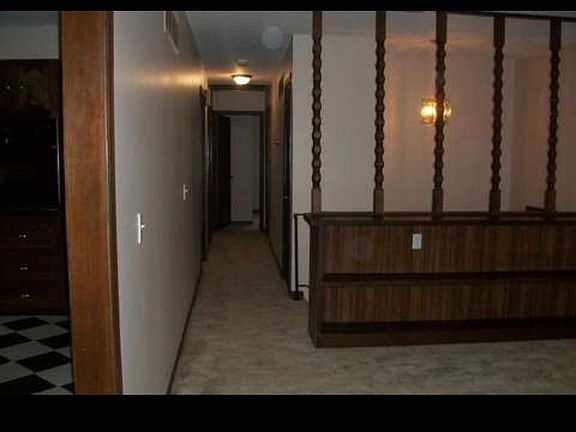 4th image of 2828 S 42nd St