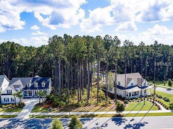 5th image of 422 Lake Bluff Dr