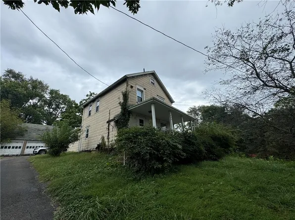 109 Mercer Ave, Wheatland, PA 16161